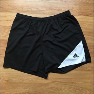 Men’s adidas basketball shorts size large